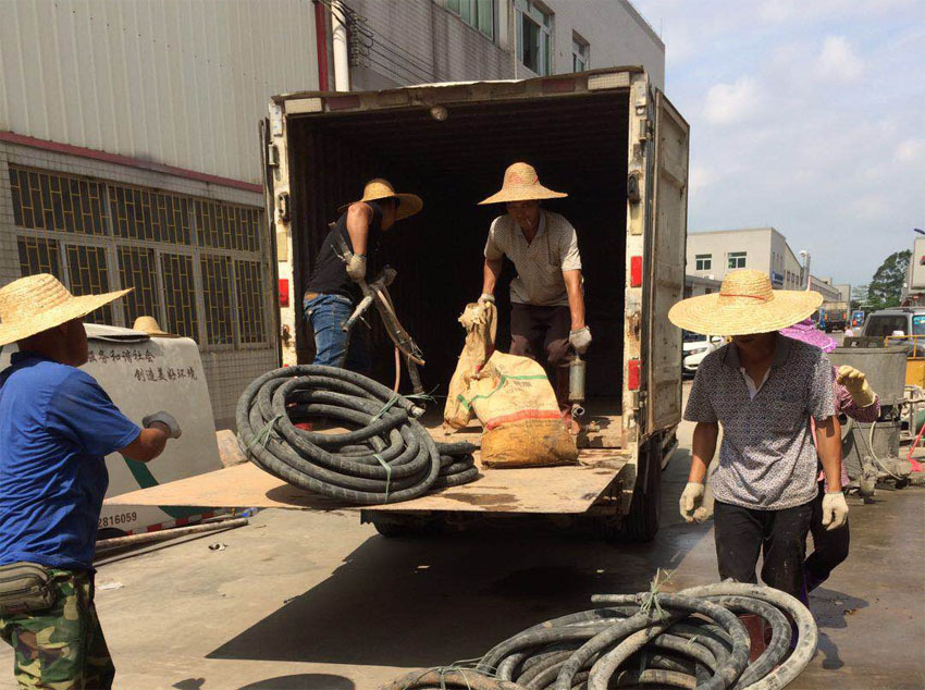 铁山一部件厂房地基出现下沉注浆加固
